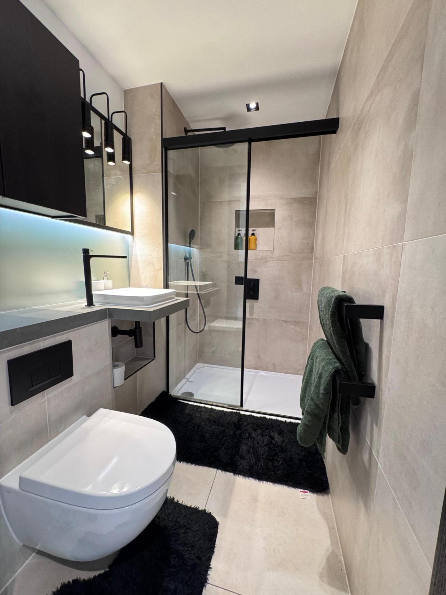 2 Bedroom Modern *